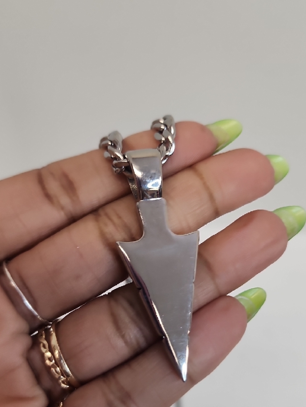 Stainless Steel Arrowhead Pendant Necklace Black Silver Chain - Picture 9 of 10